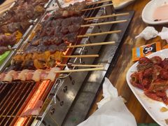 -哈尔滨小酒馆·鲜肉现穿自助烧烤(康新花园店)