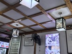 -街头顶黄记馄饨王(中山中路店)