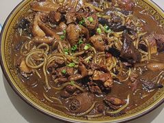 -老码头黑皮肘子锅包肉(赣水路店)