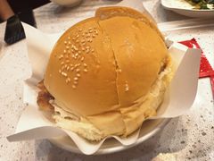 猪扒包-旺角宝港式茶餐厅(寮步店)