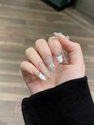 -LISSOM莉森 Nail ·美甲美睫原创定制店