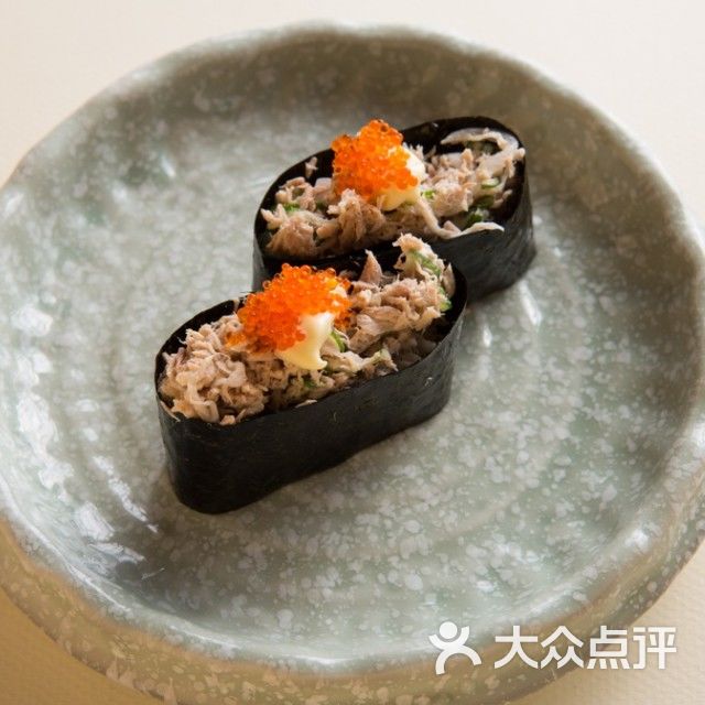 吞拿鱼沙律寿司