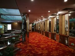 -燕山大酒店