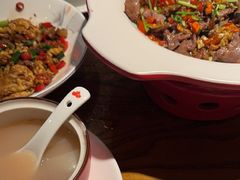 -爱碗亭·鲜炒湖南菜(壹城中心店)