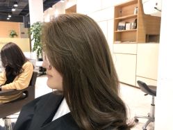 -CARR SALON