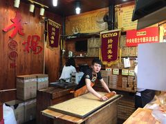 -东关街美食广场