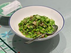 雪里蕻烧蚕豆-西湖春天•老字号杭州菜(百汇店)