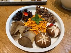 菌菇拼盘-禅蕴素食生活馆