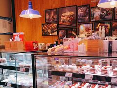 面包甜点陈列柜-巴黎贝甜(大宁国际商业广场店)