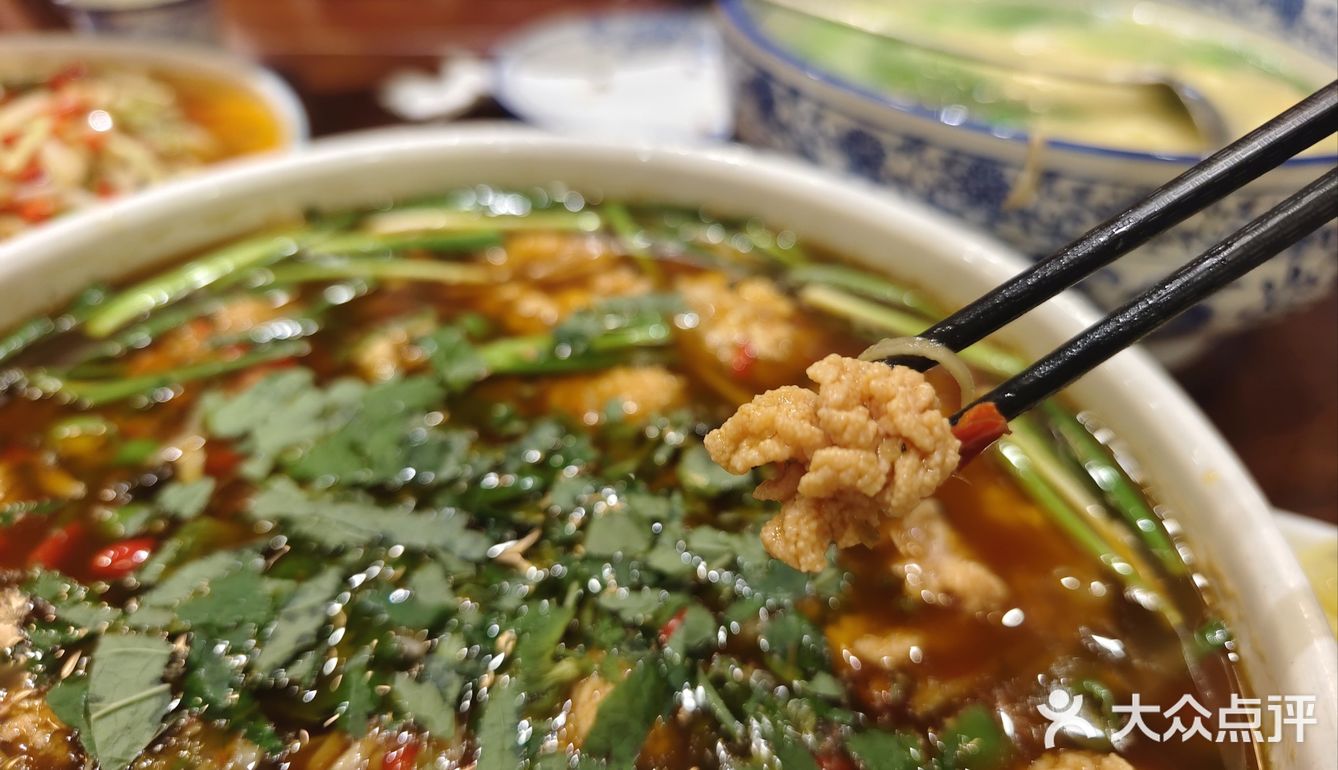 家人们，谁敢信晚上八点了，168还是满座！
