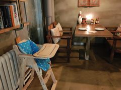 -HIGH FIVE哈福手工汉堡(桂林路店)