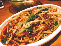 新疆妹子最爱炒粉-莲香西域·正宗新疆菜(龙华店)