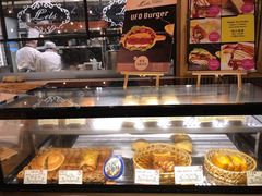 面包甜点陈列柜-Let's Taipei 非常烘焙(太古里店)