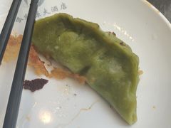 -今鲜源酒店·海鲜锅贴青岛菜(新湛路店)