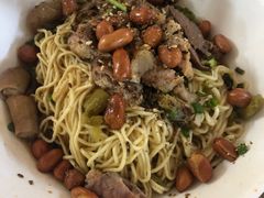 -阿阳牛腩腌面店
