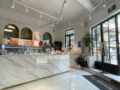 -Fridi Patisserie Cafe