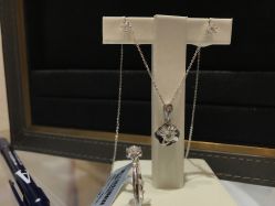 -萃华金店(罗斯福广场店)