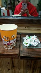 -镁连社·美联社