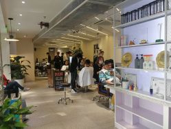 -PE SALON