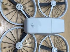 -DJI大疆(深圳华强北曼哈授权体验店)