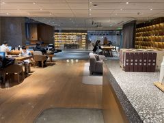 -蔚来中心(北京中关村店)