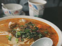 -大头虾越式风味餐厅(光明广场店)