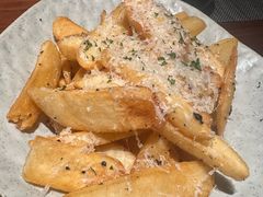 -MONICH牛排融合餐厅(和义大道购物中心店)