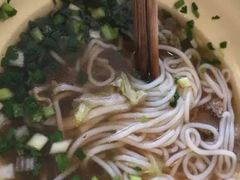 -熊大师牛羊粉(红谷凯旋店)
