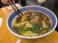 -沪西老弄堂面馆(定西路店)