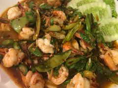 -J Daeng Seafood