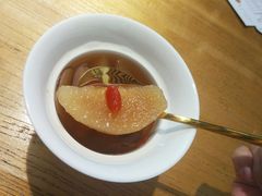 无花果海底椰雪梨汤-炖物24章·顺时轻养茶(杭州大厦店)