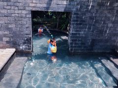 -七彩云南古滇温泉山庄