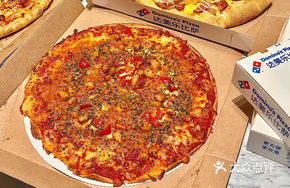 Classic Italian Meat Sauce Butter Garlic Thin Crust