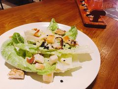 经典凯撒鸡肉沙拉-造精酿餐厅