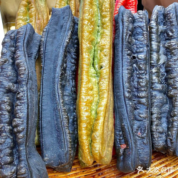 油条新风尚，一口彩色，满口幸福！