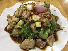 酸爽蹄花-二孃鸡爪爪(东郊记忆店)