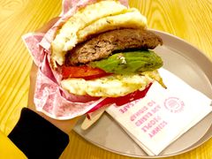 -The Habit Burger Grill 哈比特汉堡(复兴soho店)