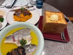 -港丽餐厅(正大店)