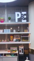 -PE SALON 