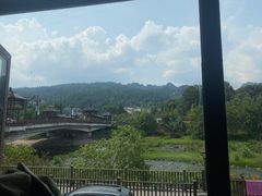 -老唐三下锅 ·张家界地标美食(溪布街店)