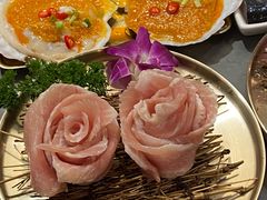 猪颈肉-围炉肉舍•炭烤活鳗•丹东海鲜烤肉(步行街店)