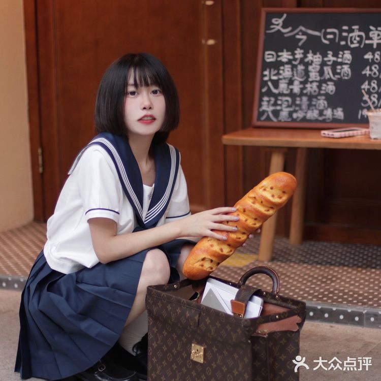 去这家店吃茶泡饭，顺便还能拍一套写真？