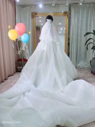 -曼青婚纱礼服馆