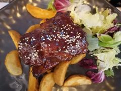 烤豬肋排-莫多多餐厅