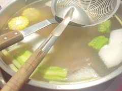 -潮汕·草根牛肉档(上海荟聚城市集市店)