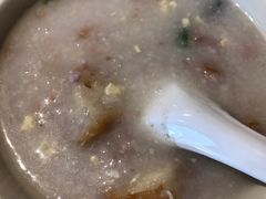 皮蛋瘦肉粥-馬車會海鮮酒樓