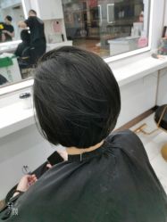 -镁连社·美联社