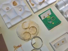 -LADY FAFA(巨鹿路陕西南路路口店)