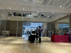 -炫艺舞蹈培训中心(枫尚奥特莱斯店)