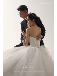 -雪中彩影婚纱摄影·微光艺术中心